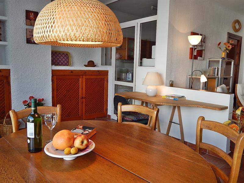 Carabeo 19 Apartment เนร์คา ภายนอก รูปภาพ