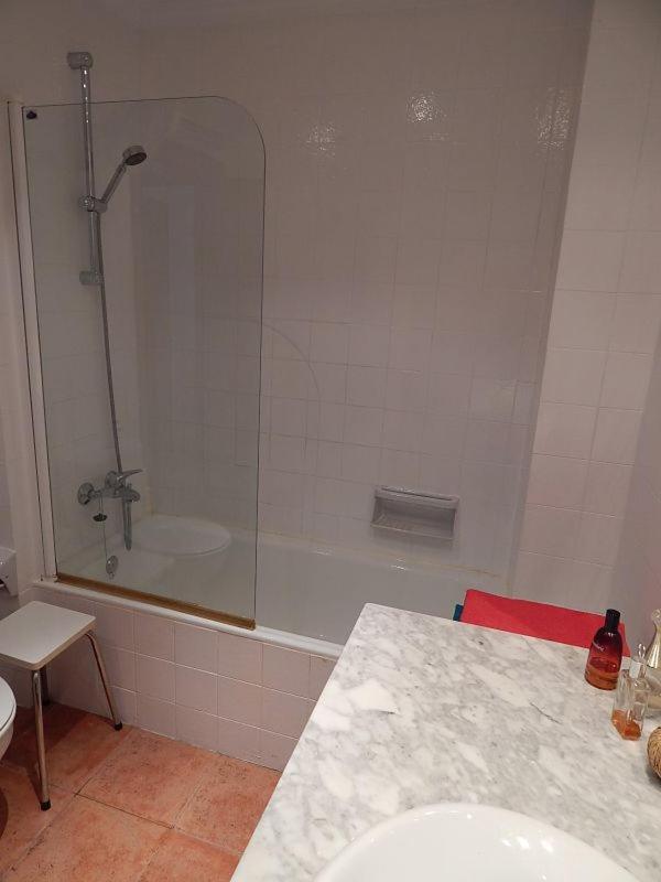 Carabeo 19 Apartment เนร์คา ภายนอก รูปภาพ