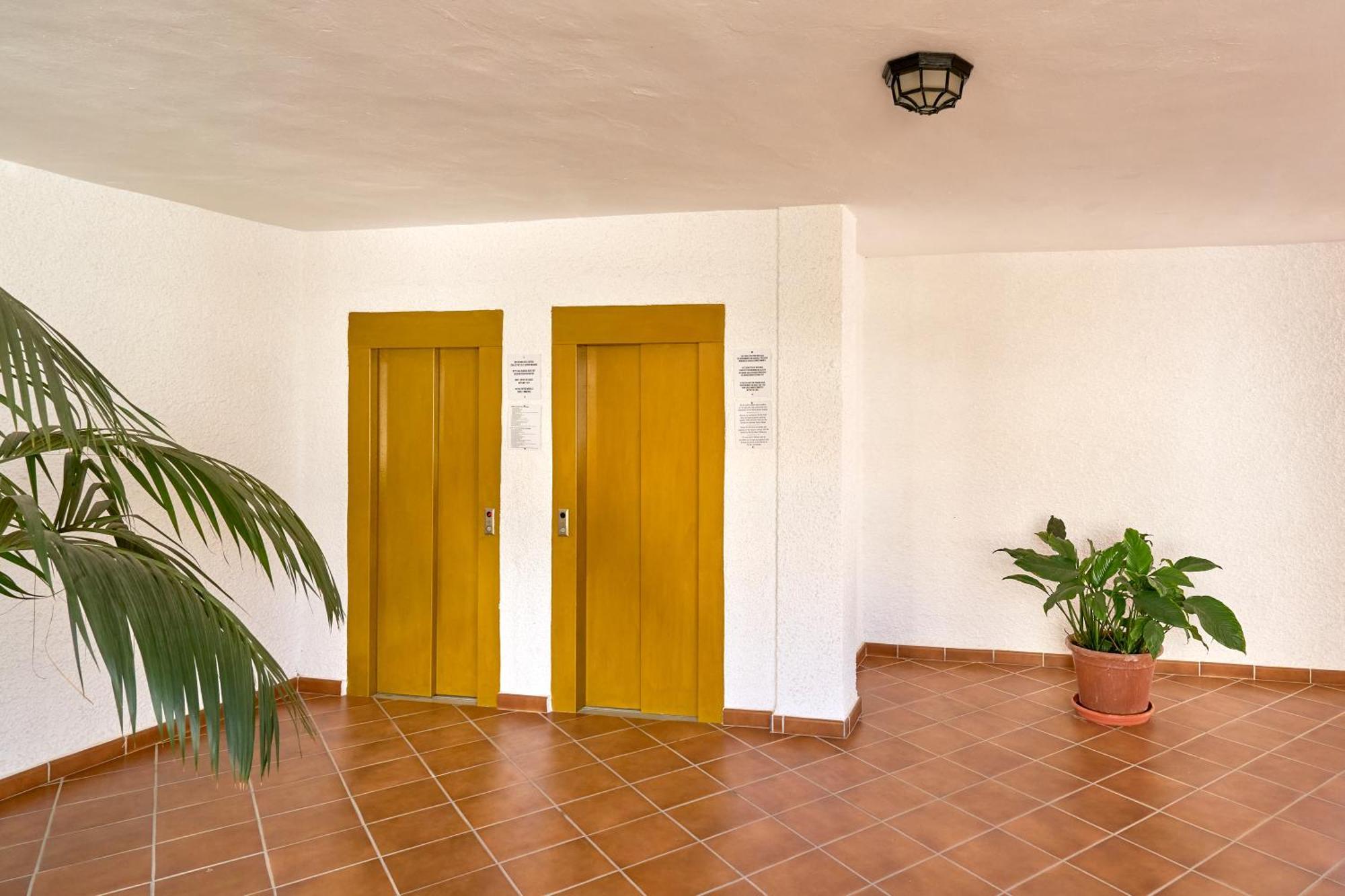 Carabeo 19 Apartment เนร์คา ภายนอก รูปภาพ