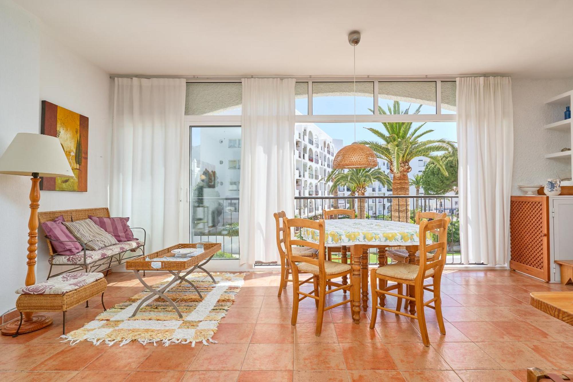 Carabeo 19 Apartment เนร์คา ภายนอก รูปภาพ