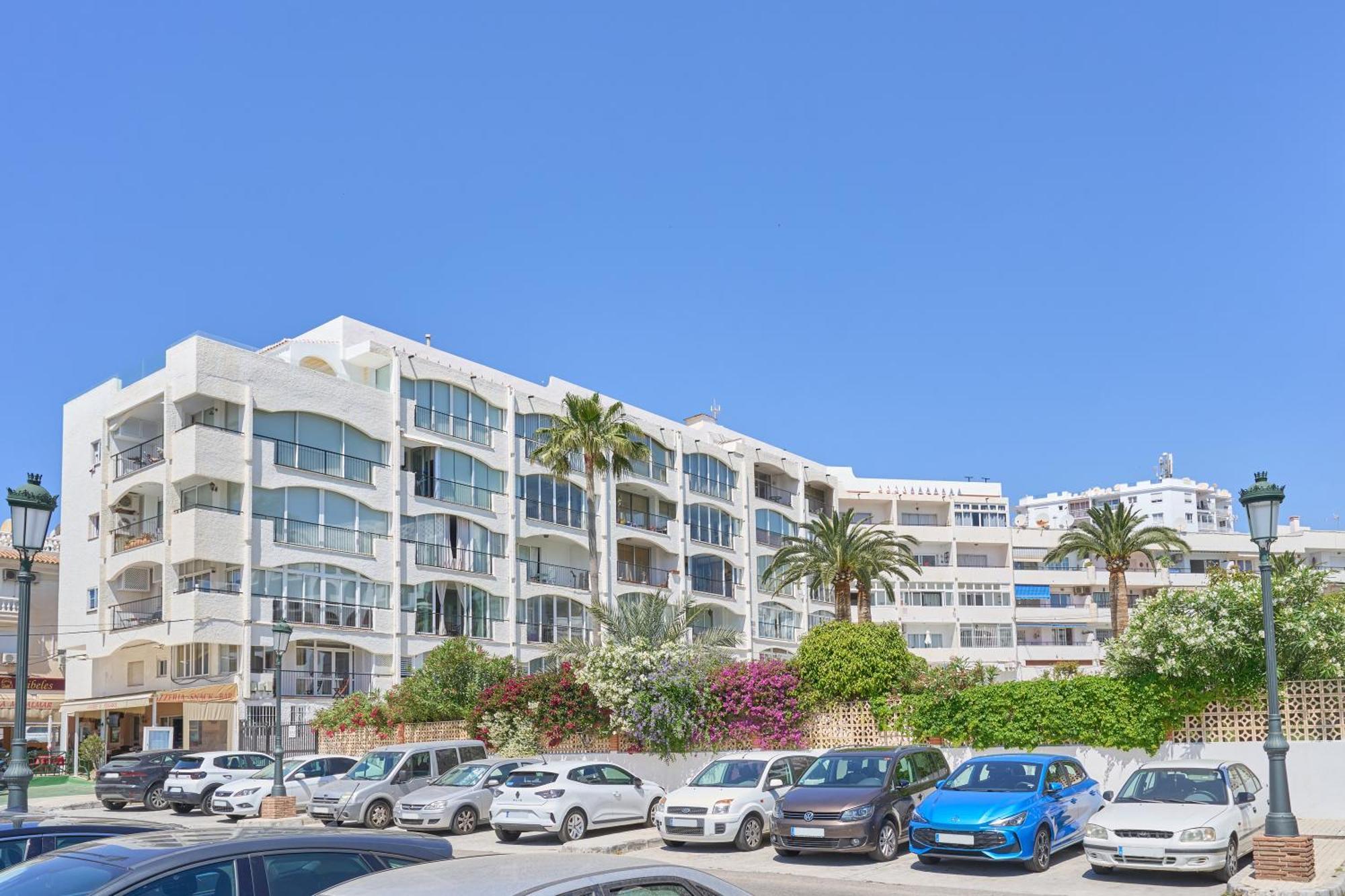 Carabeo 19 Apartment เนร์คา ภายนอก รูปภาพ