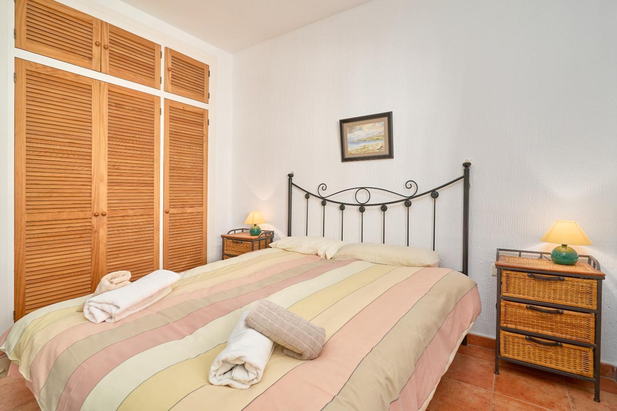 Carabeo 19 Apartment เนร์คา ภายนอก รูปภาพ
